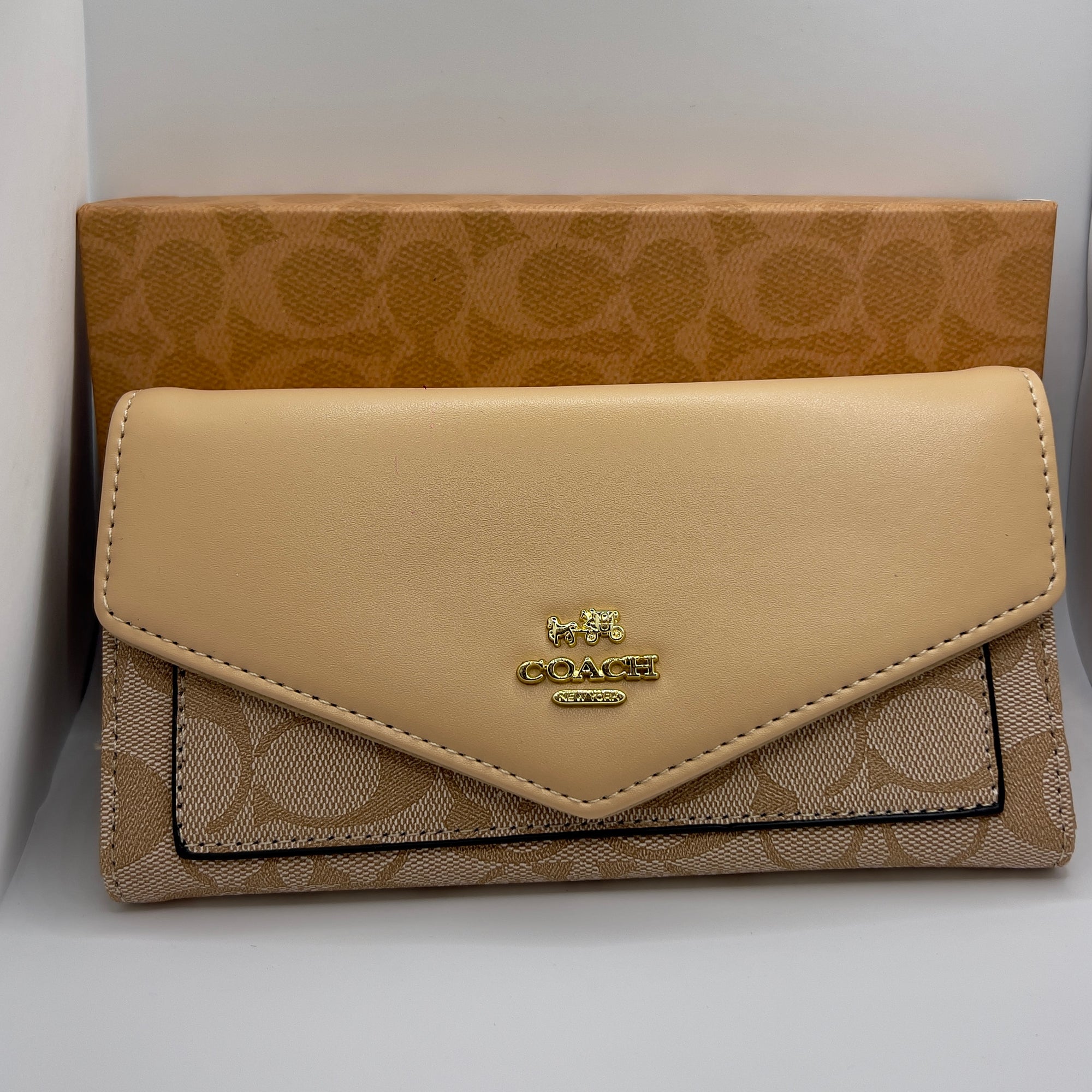 PORTE FEUILLEE COACH BEIGE
